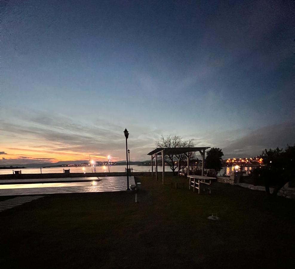 Lavantali Konak Otel Restoran Seferihisar Exteriör bild
