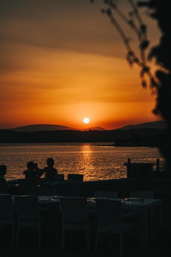 Lavantali Konak Otel Restoran Seferihisar Exteriör bild