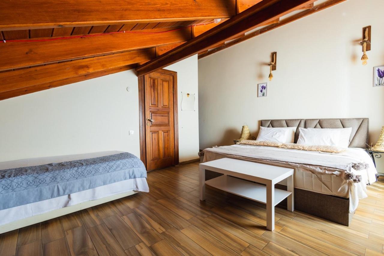 Lavantali Konak Otel Restoran Seferihisar Exteriör bild